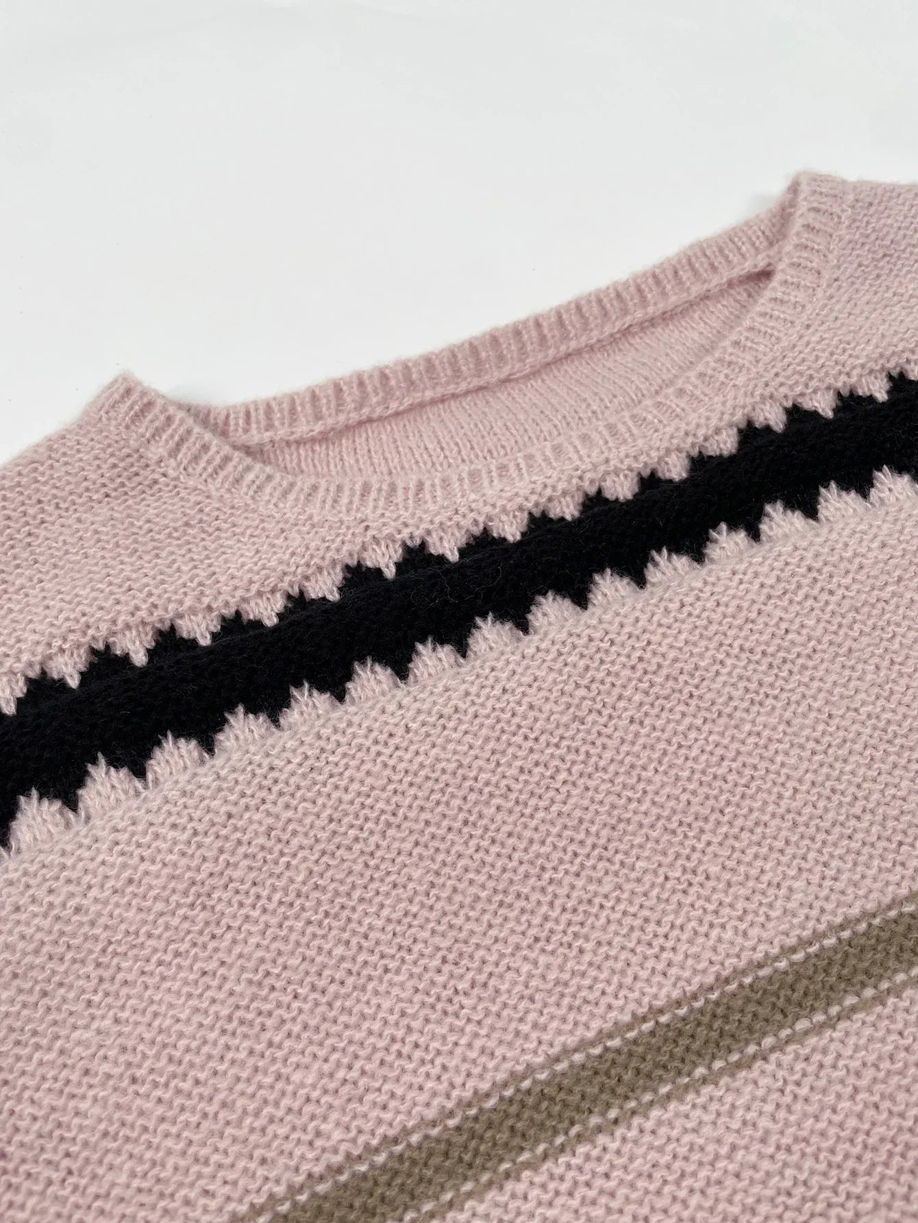 Striped Round Neck Jumper for Effortless Style